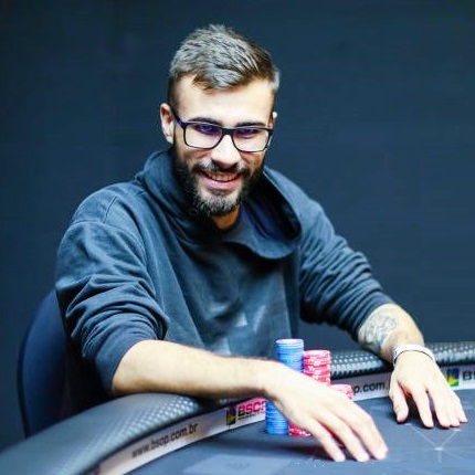 WSOP Online: Eduardo Rodrigues obteve o 16º bracelete da história do Brasil