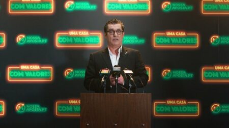 Paulo Futre, aparición estelar en ‘Una Casa con Valores’, la nueva campaña de Nossa Aposta