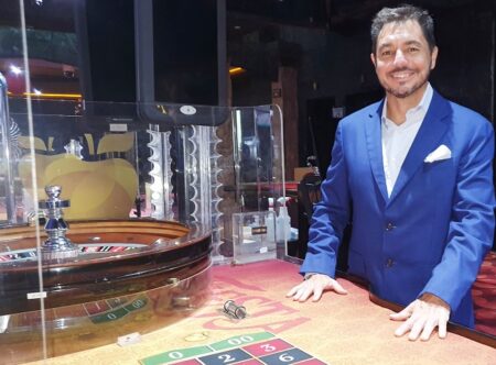 Menéndez (ACC). Solidez, profesionalidad y sinergia entre juego presencial y online
