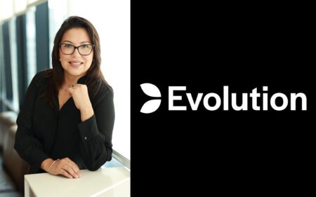Nadia Aliaga (Evolution). Acompañando a los clientes con los más novedosos productos del mercado