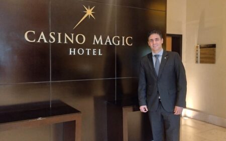 Maximiliano Rodríguez Valverde (Hotel Casino Magic). Descanso, calidez, entretenimiento y servicios de primer nivel para todo tipo de huéspedes