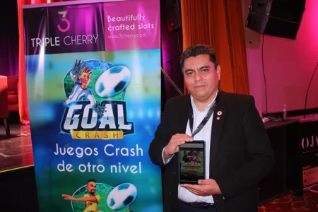 Jonathan Félix Vilchez (Triple Cherry). Variado portfolio de slots y crash games, con diseño personalizado y enfoque regional