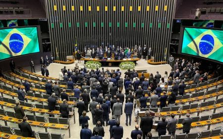 Brasil: Câmara aprova urgência de projeto com medidas de combate a apostas por menores